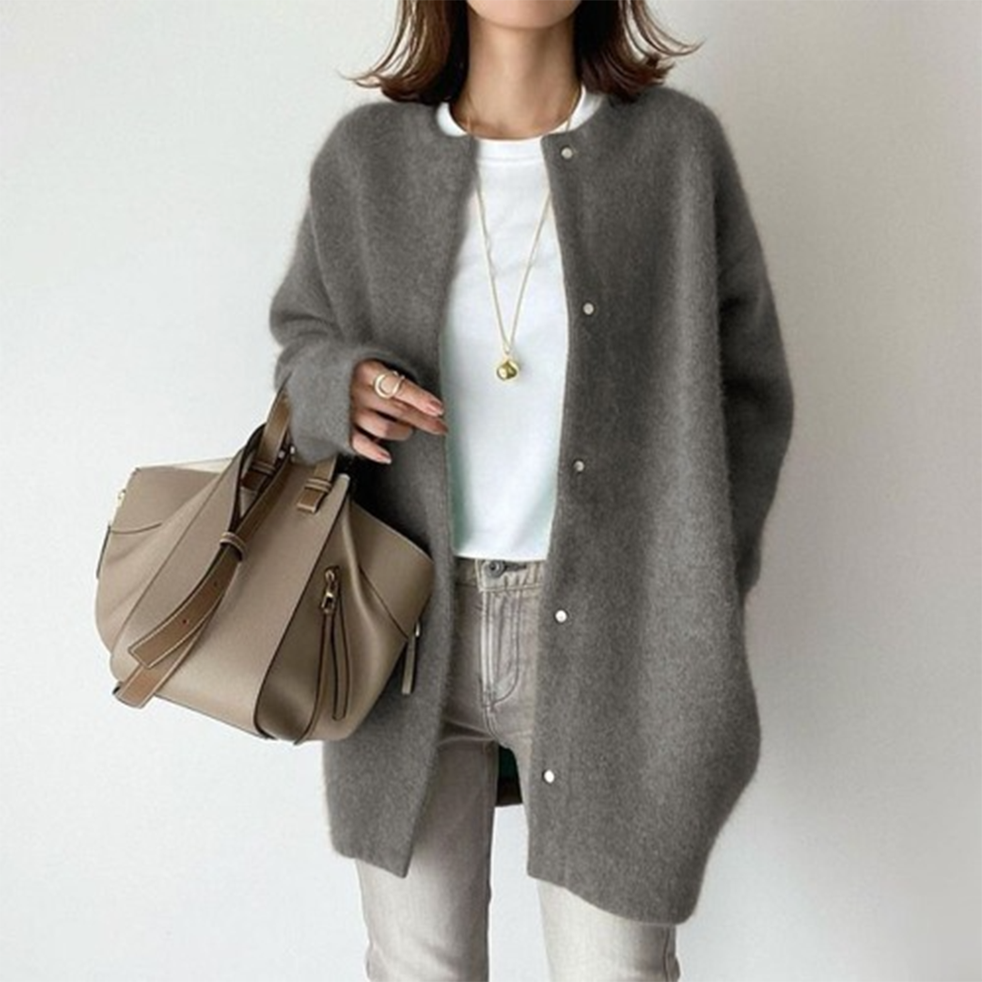 Chloe™ - Elegant Cashmere Cardigan